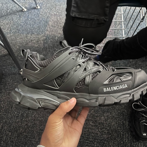 kanya west put these on - Picture 3 of 4